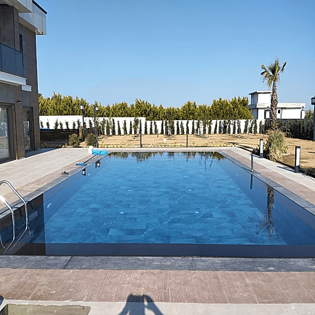 Zekeriyaköy'de Havuz Yapımı